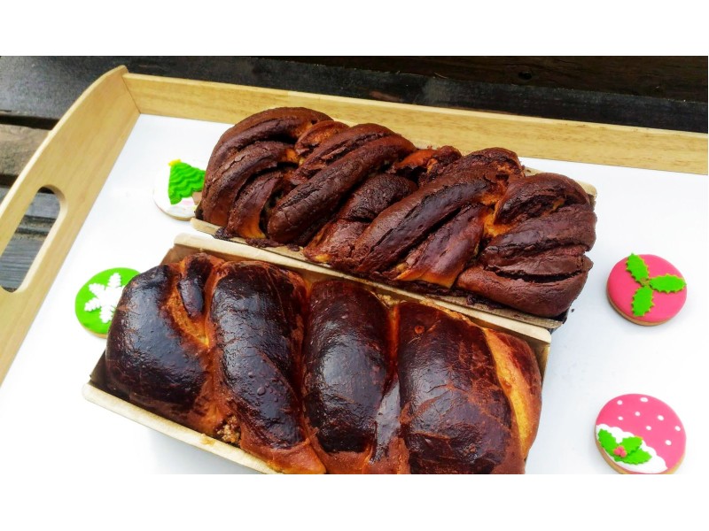 Miercuri, Joi si vineri Cozonac cu nuca, rahat, stafide și cacao - cca 1kg 