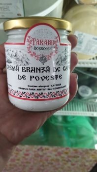 Crema de branza din lapte de capra Taranii Dobrogeni, borcan 200 gr